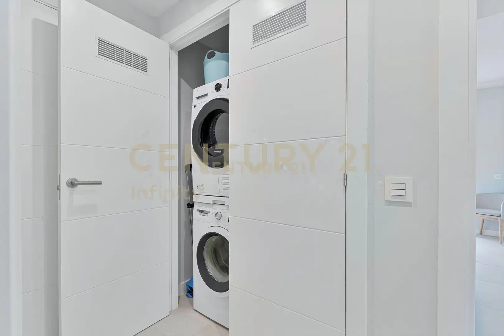 Flat with pool for sale in Calle Aralia, 12, Las Lagunas, Spain 6, imagen 12