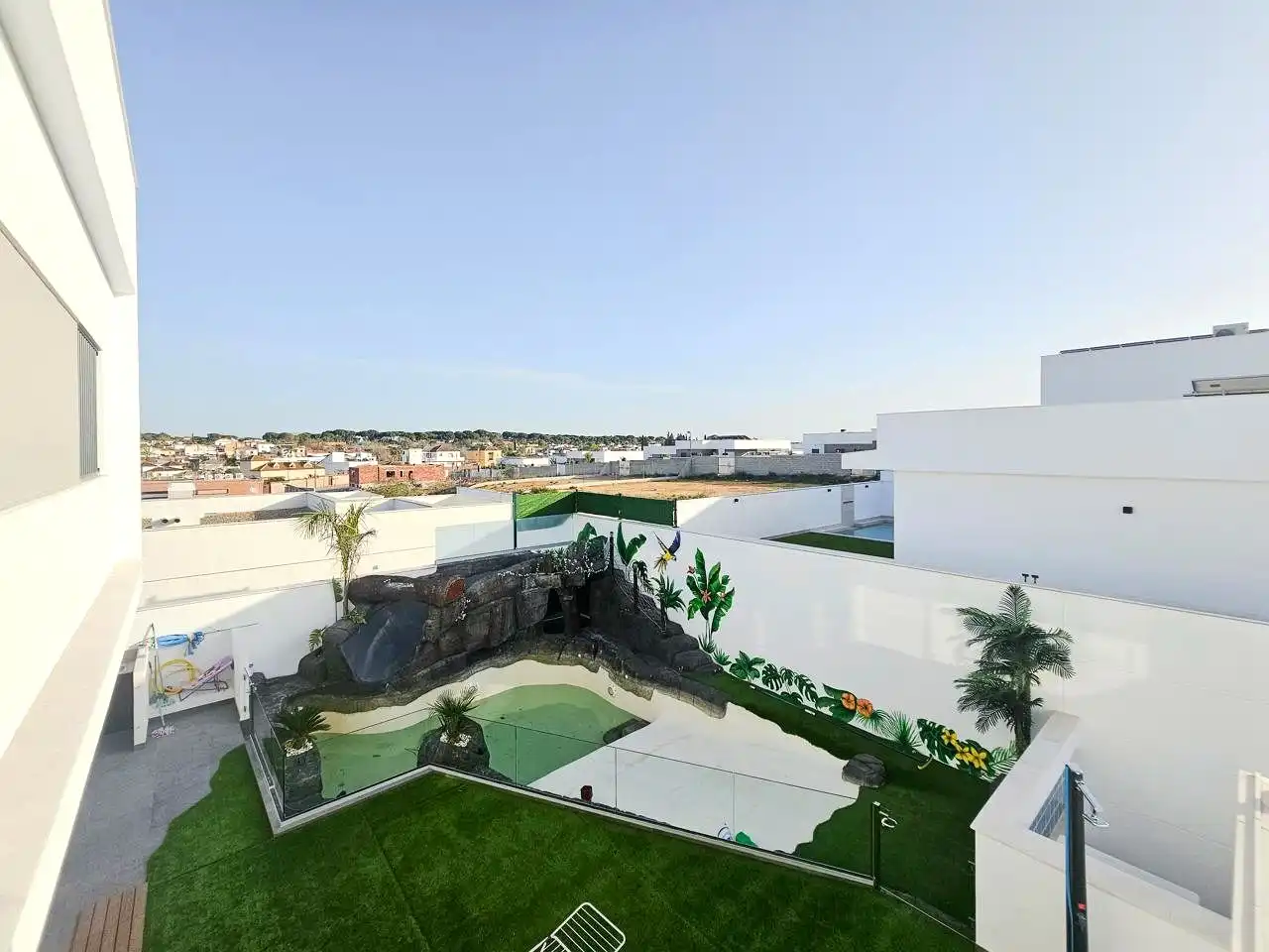 Piscina de Casa o xalet en venda en Alcalá de Guadaira amb Aire condicionat, Jardí privat i Terrassa