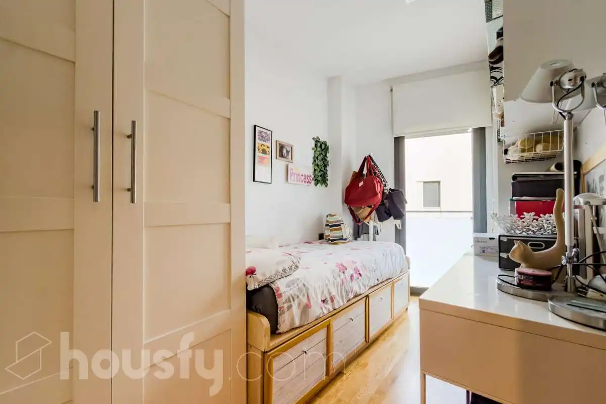 Habitación de Casa o chalet en venta en Barcelona con Aire acondicionado, Calefacción y Jardín privado