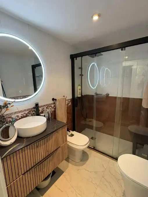 Baño de Piso en venta en Málaga con Aire acondicionado, Terraza y Amueblado