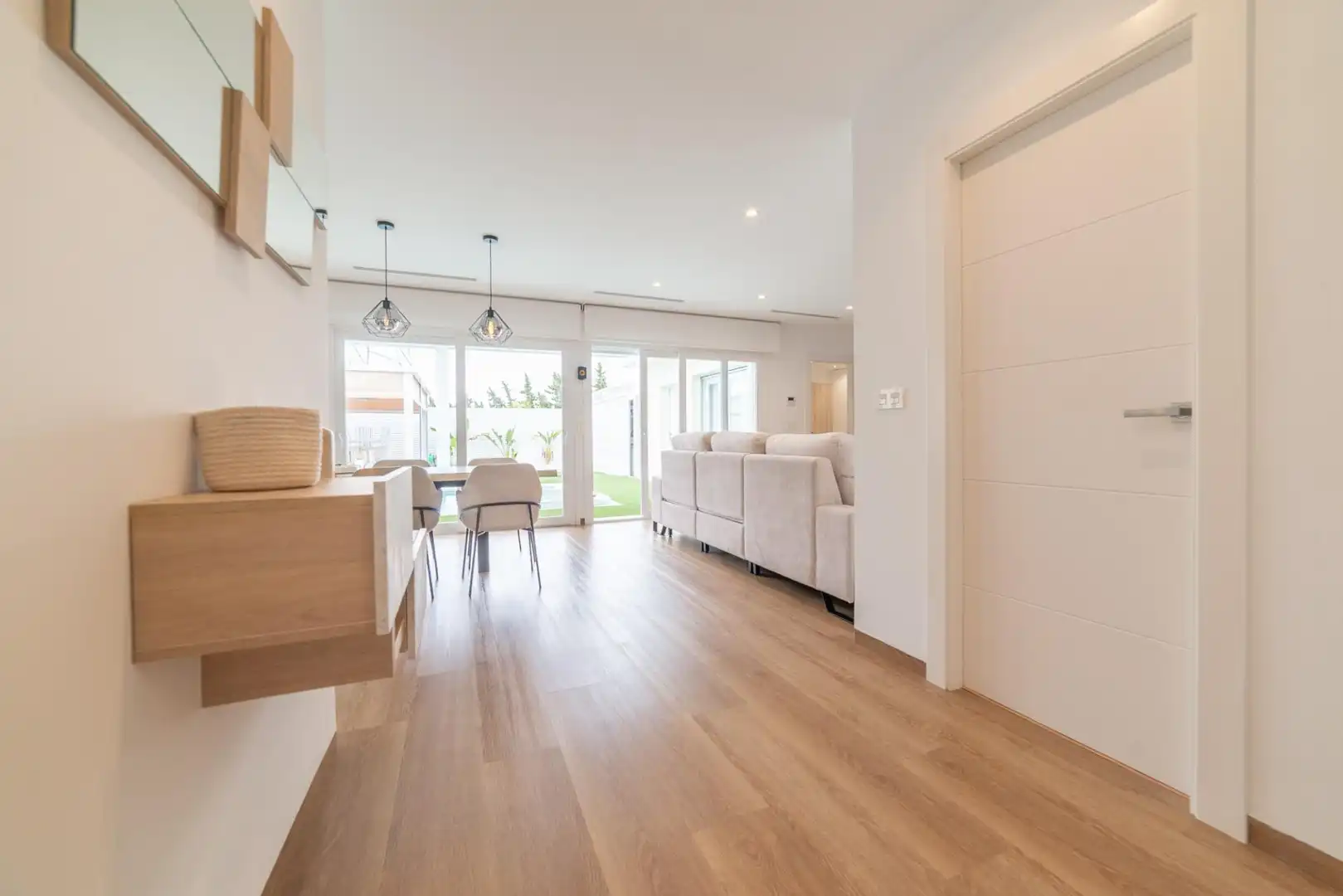 Casa con piscina en venta en Roda, imagen 3