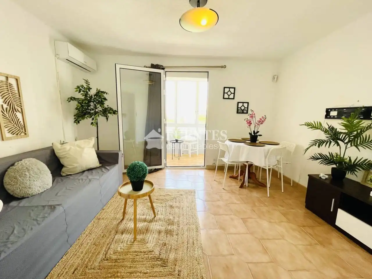 Sala d'estar de Pis en venda en Alicante / Alacant amb Aire condicionat i Balcó