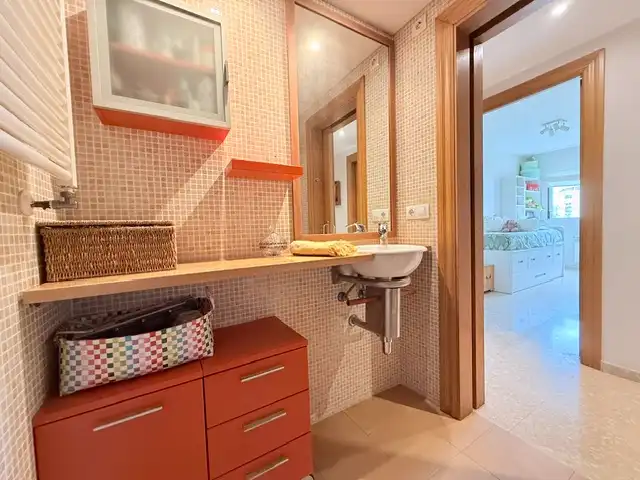 Baño de Piso en venta en Castellón de la Plana / Castelló de la Plana con Calefacción y Trastero