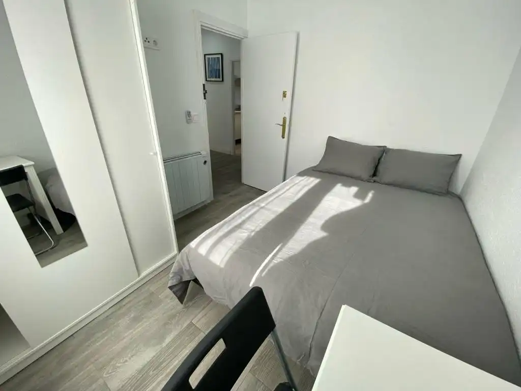 Bedroom of Flat for rent in Madrid  with Heating, Furnished and Oven