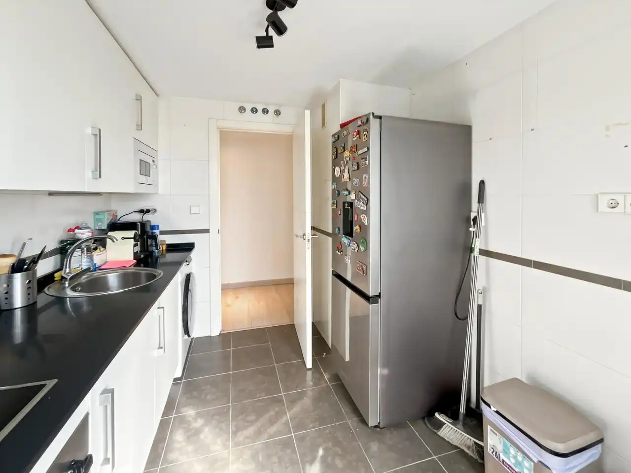 Kitchen of Flat for sale in Madrid  with Air Conditioner, Heating and Storage room