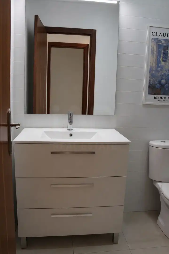 Bany de Pis en venda en Roquetas de Mar amb Terrassa
