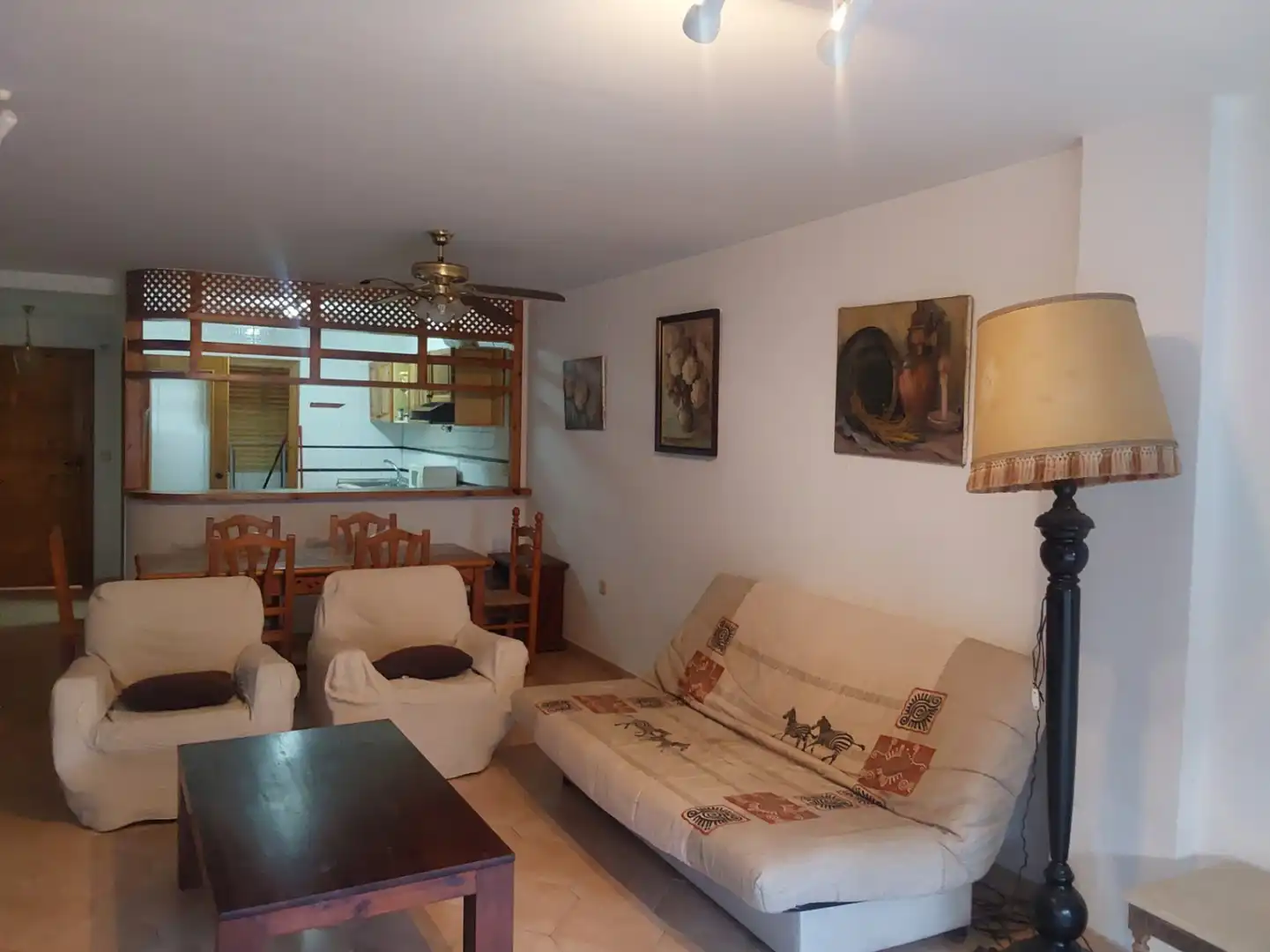 Sala d'estar de Pis en venda en El Campello amb Jardí privat, Terrassa i Piscina