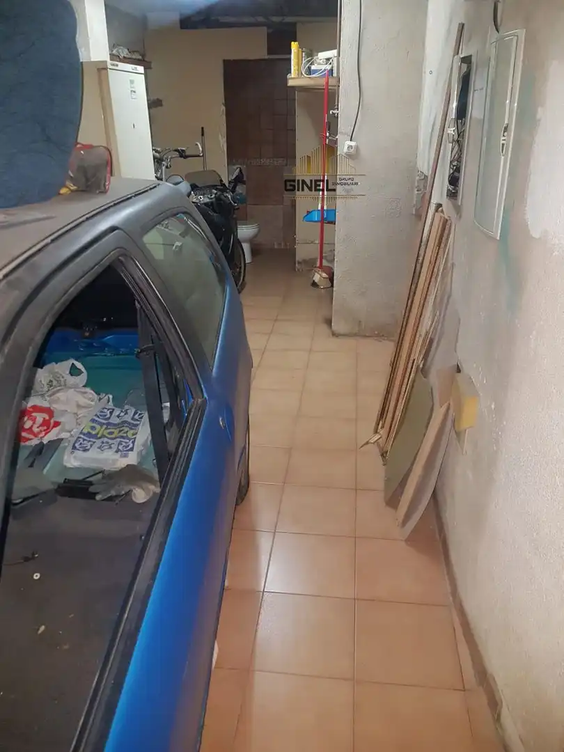 Aparcament de Casa o xalet en venda en Jaén amb Aire condicionat, Calefacció i Terrassa
