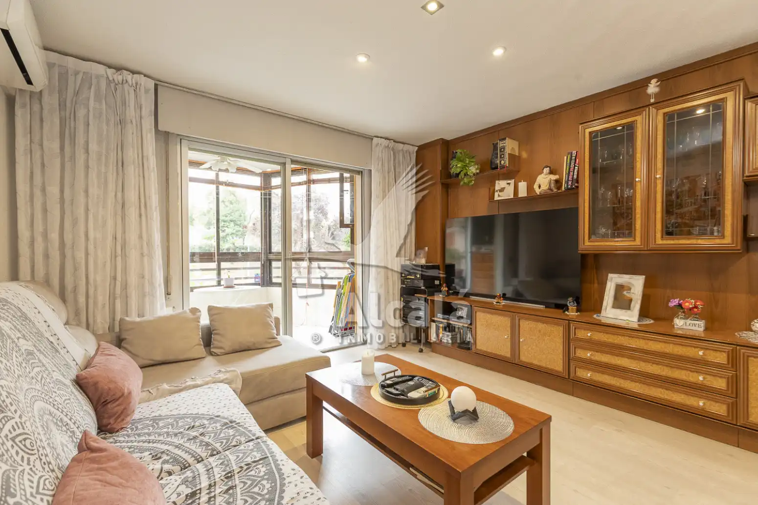 Sala de estar de Piso en venta en Coslada con Aire acondicionado, Calefacción y Jardín privado