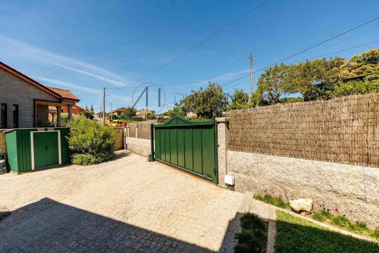 Jardí de Casa o xalet en venda en Tomiño amb Calefacció, Jardí privat i Terrassa