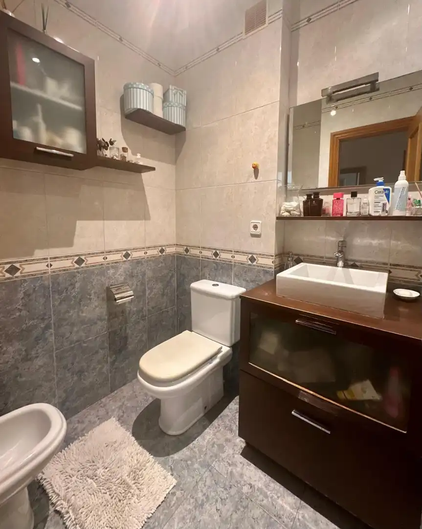 Bany de Dúplex en venda en Ferrol amb Calefacció, Parquet i Internet