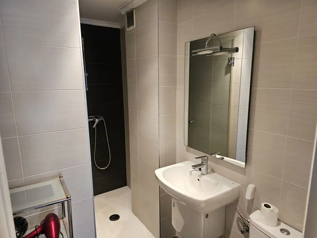 Baño de Piso de alquiler en Donostia - San Sebastián  con Calefacción y Balcón