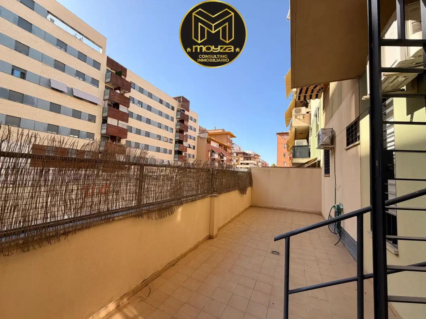 Terrassa de Pis de lloguer en Jaén amb Aire condicionat, Calefacció i Terrassa