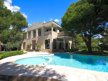 Casa con balcone in vendita a Camí de Sant Jordi