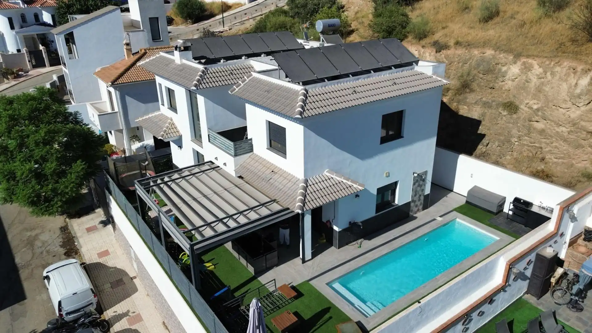 Vista exterior de Casa o chalet en venta en Málaga con Aire acondicionado, Calefacción y Jardín privado