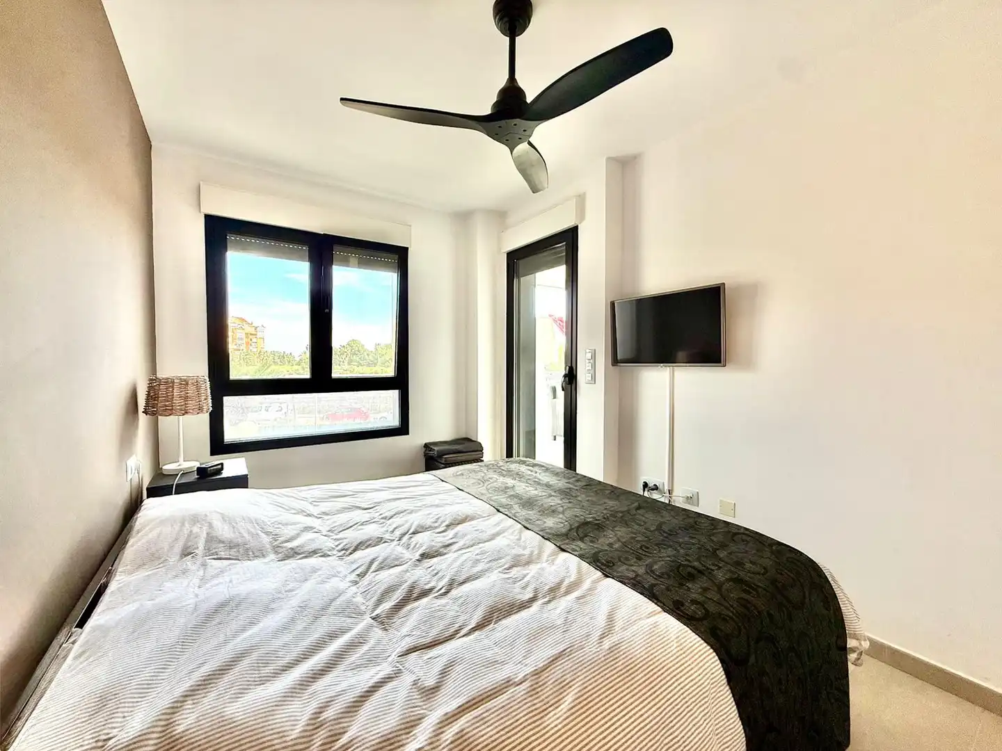 Habitación de Apartamento en venta en Dénia con Aire acondicionado, Calefacción y Terraza