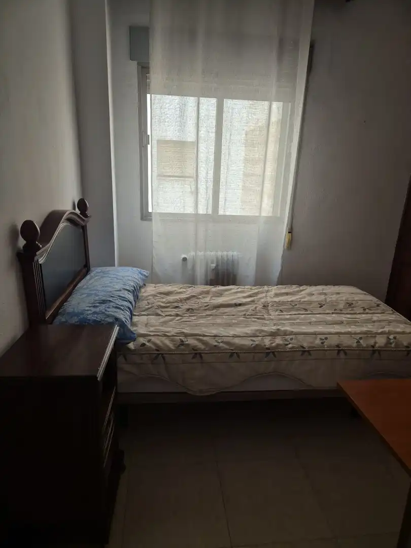 Habitación de Piso de alquiler en Badajoz con Amueblado
