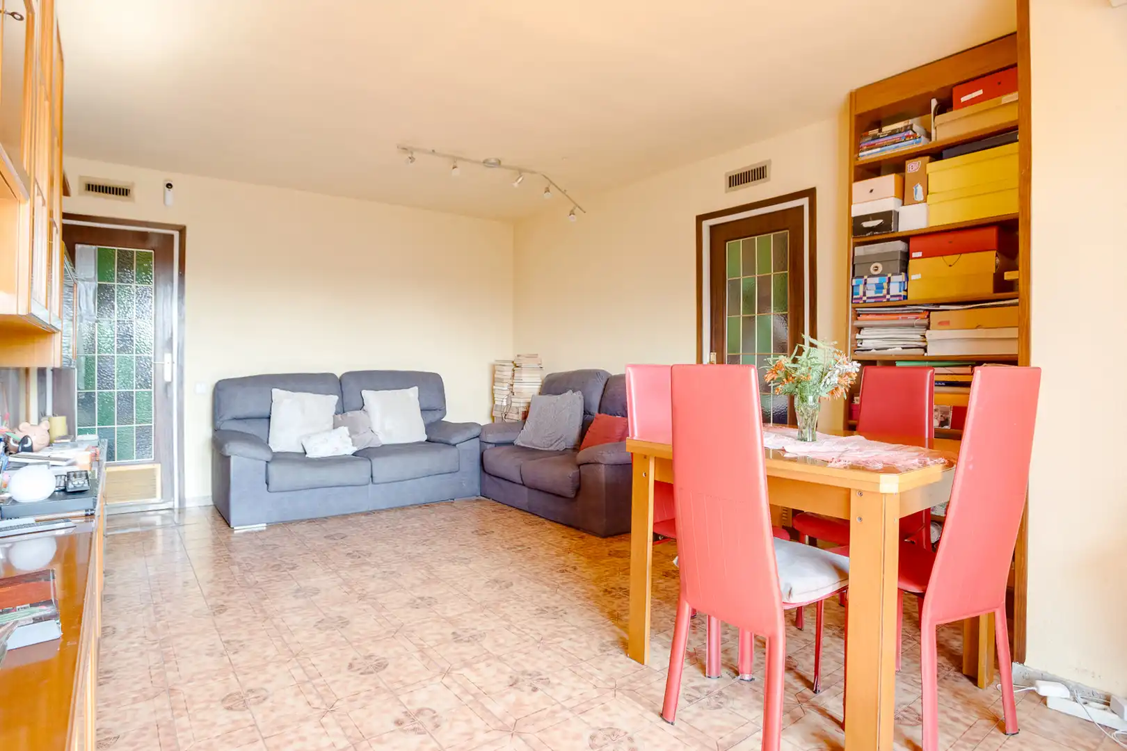 Appartamento con terrazza in vendita a Sant Adriá Nord, imagen 3
