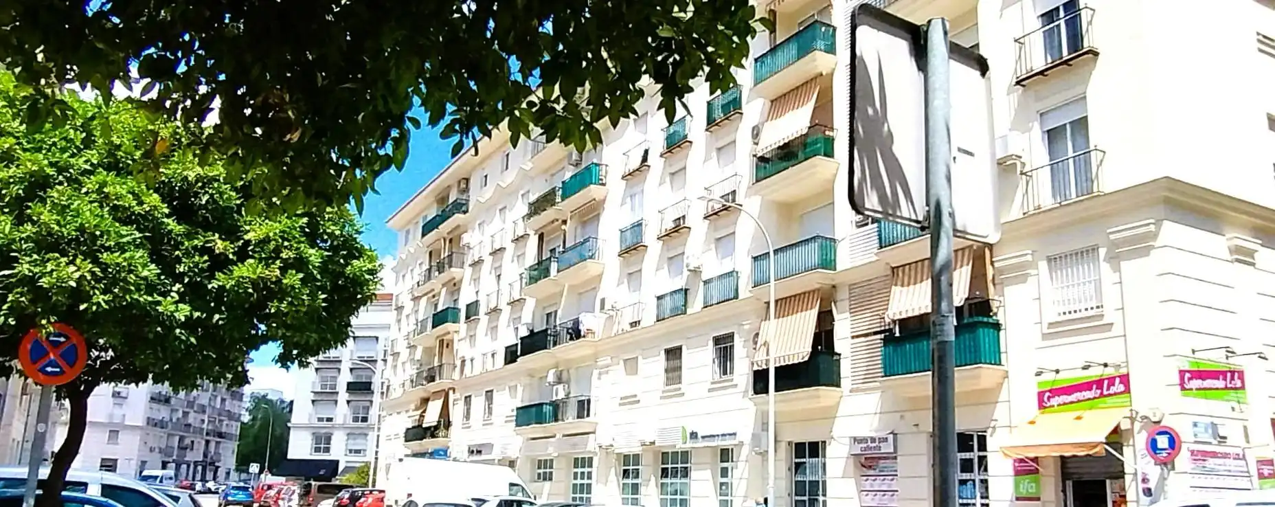 Vista exterior de Pis en venda en Jerez de la Frontera amb Aire condicionat
