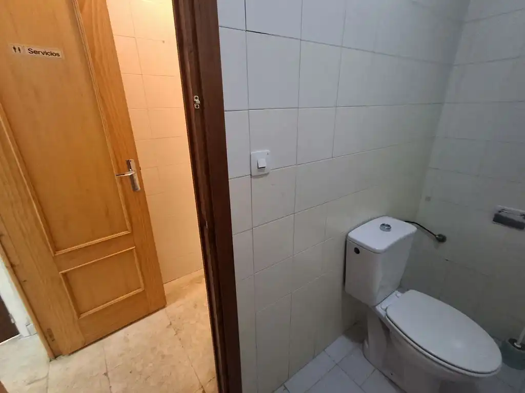 Bathroom of Commercial properties for rent in La Roda  with Air Conditioner