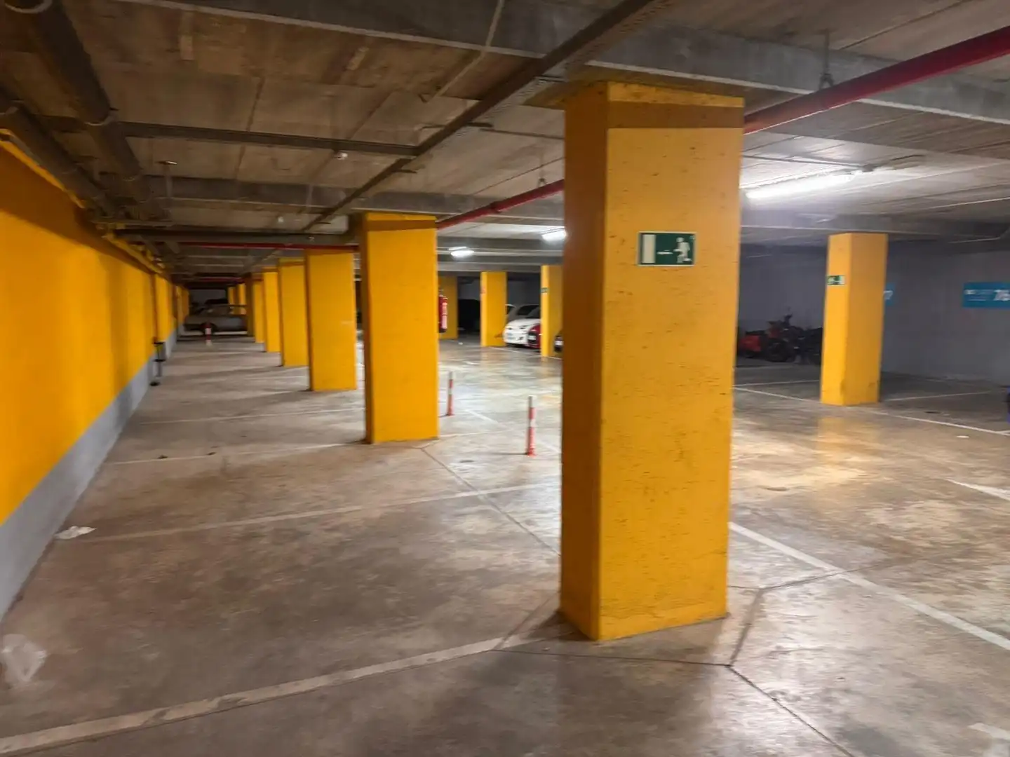 Parkplatz von Dachboden zum Verkauf in Valencia mit Klimaanlage, Terrasse und Möbliert