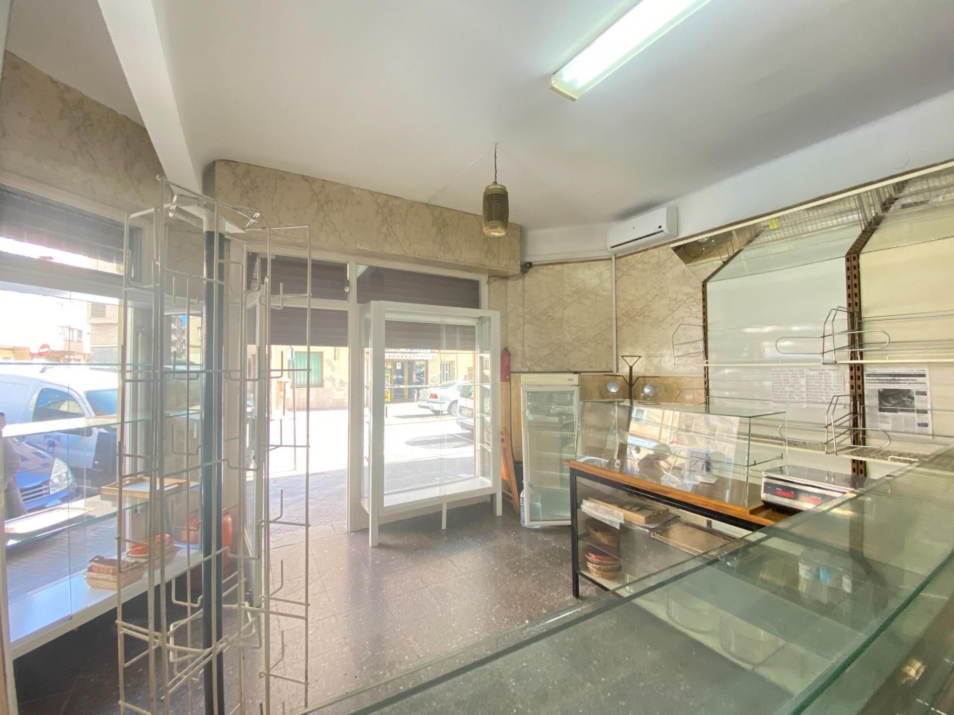 Local en venta en Terrassa con Aire acondicionado