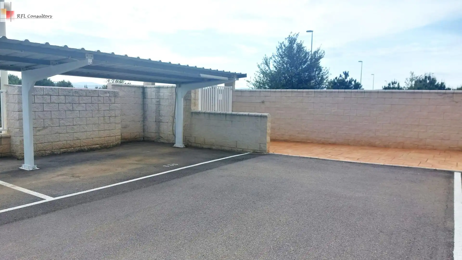 Parking de Apartamento de alquiler en Torreblanca con Jardín privado, Terraza y Amueblado