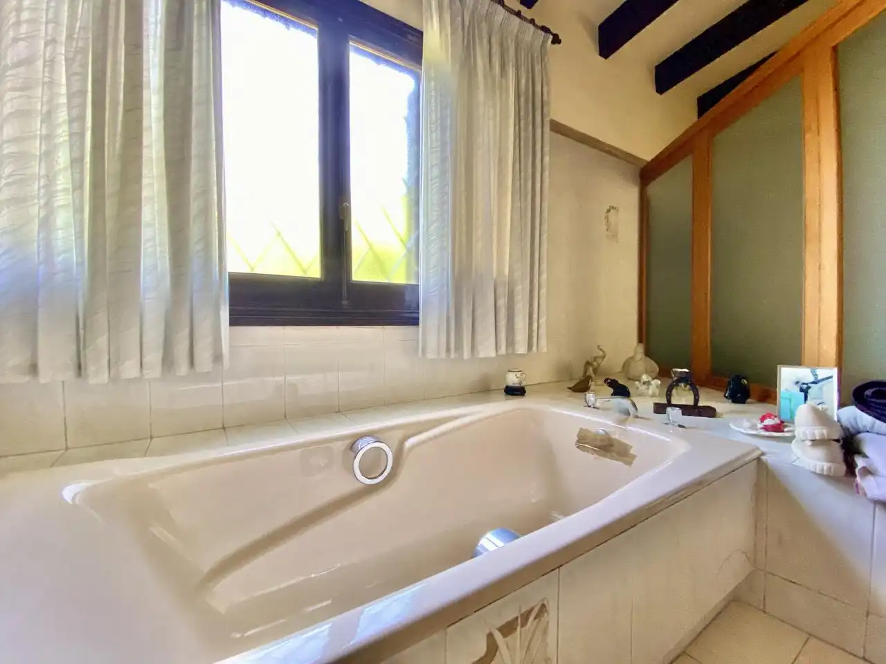 Badezimmer von Haus oder Chalet zum Verkauf in  Palma de Mallorca mit Privatgarten, Terrasse und Abstellraum