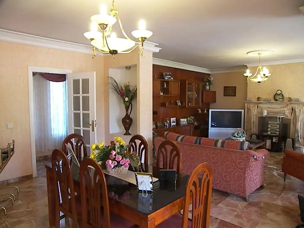 Comedor de Casa o chalet en venta en Alhaurín de la Torre con Aire acondicionado, Jardín privado y Terraza