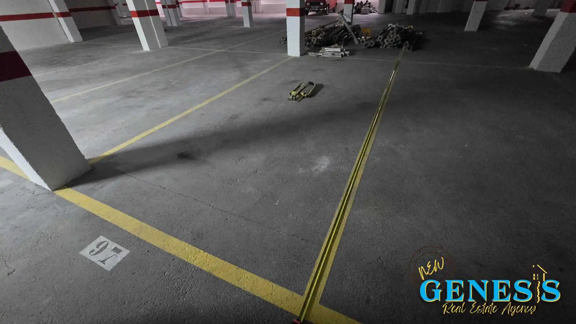Parkplatz von Garage zum Verkauf in Torrevieja