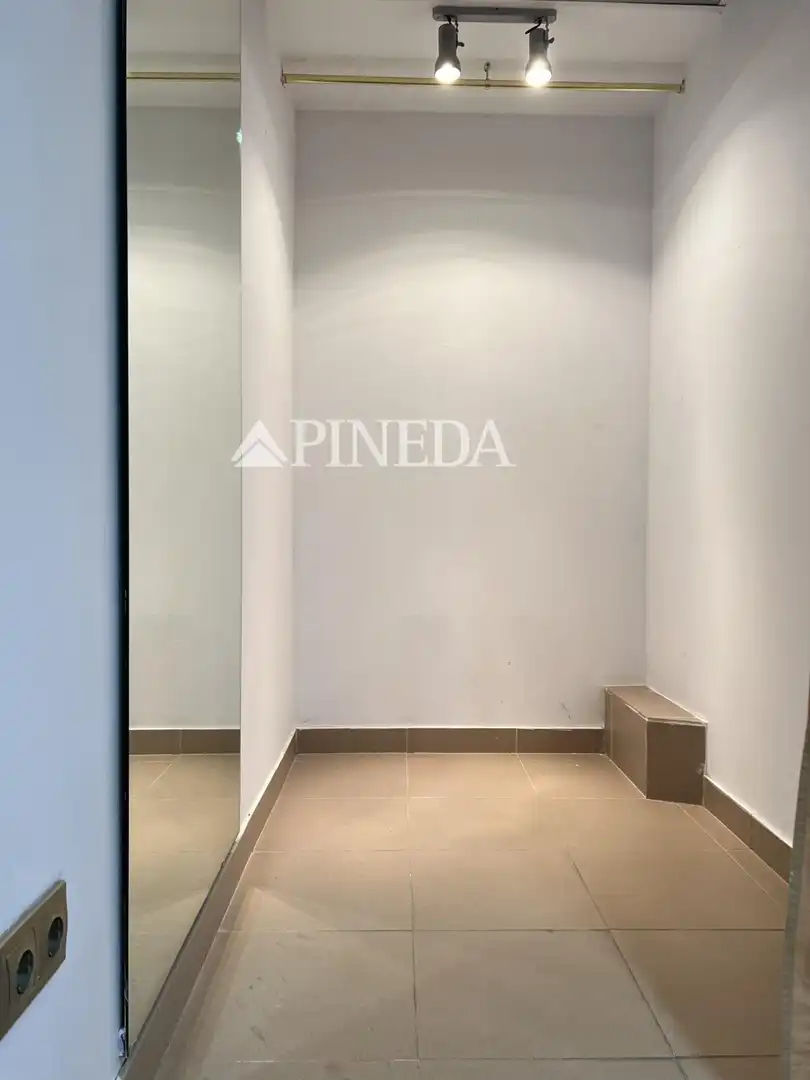 Business premises for sale in Calle de Menéndez Pelayo, imagen 13
