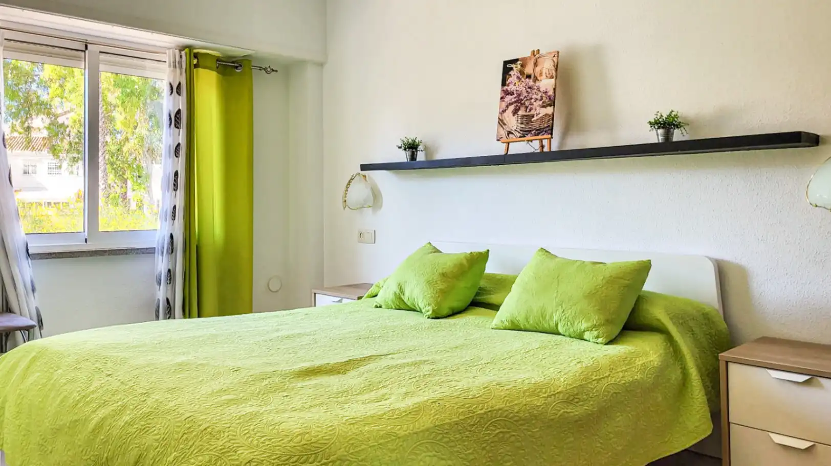 Habitación de Apartamento en venta en Dénia con Aire acondicionado, Calefacción y Amueblado