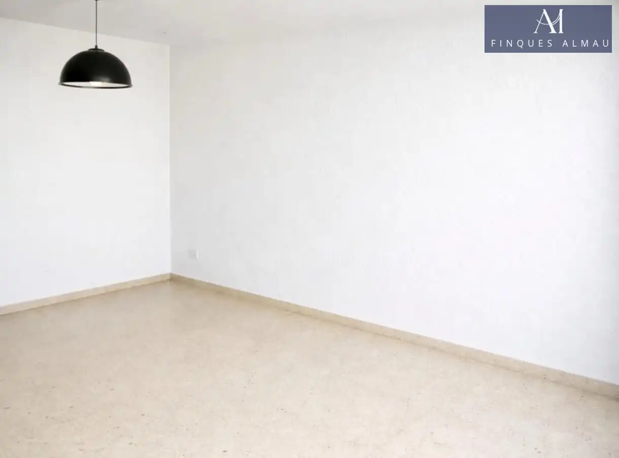Bedroom of Flat for sale in Vilanova i la Geltrú