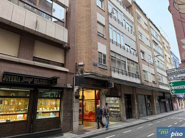 Piso en Venta en Calle de Fray Luis de León, 21 en Centro