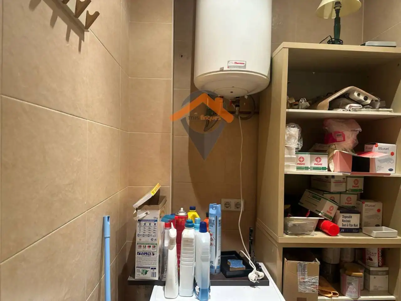 Business premises for sale in Calle Josep Renom, imagen 23
