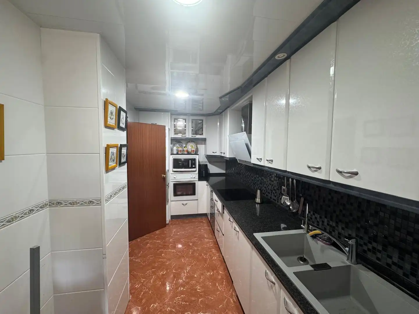 Kitchen of Flat for sale in Salut - Lloreda