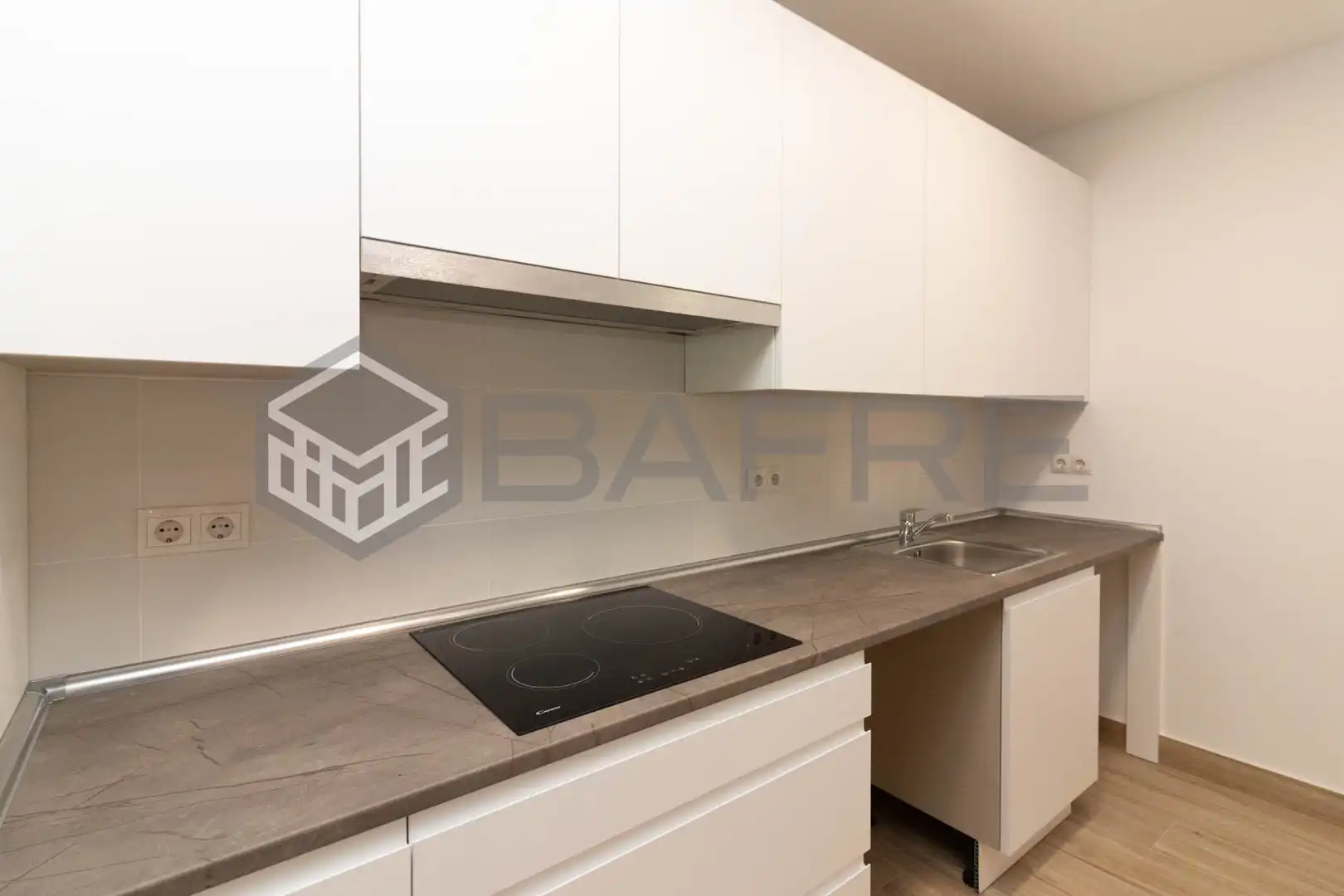 Cocina de Piso en venta en Madrid con Calefacción