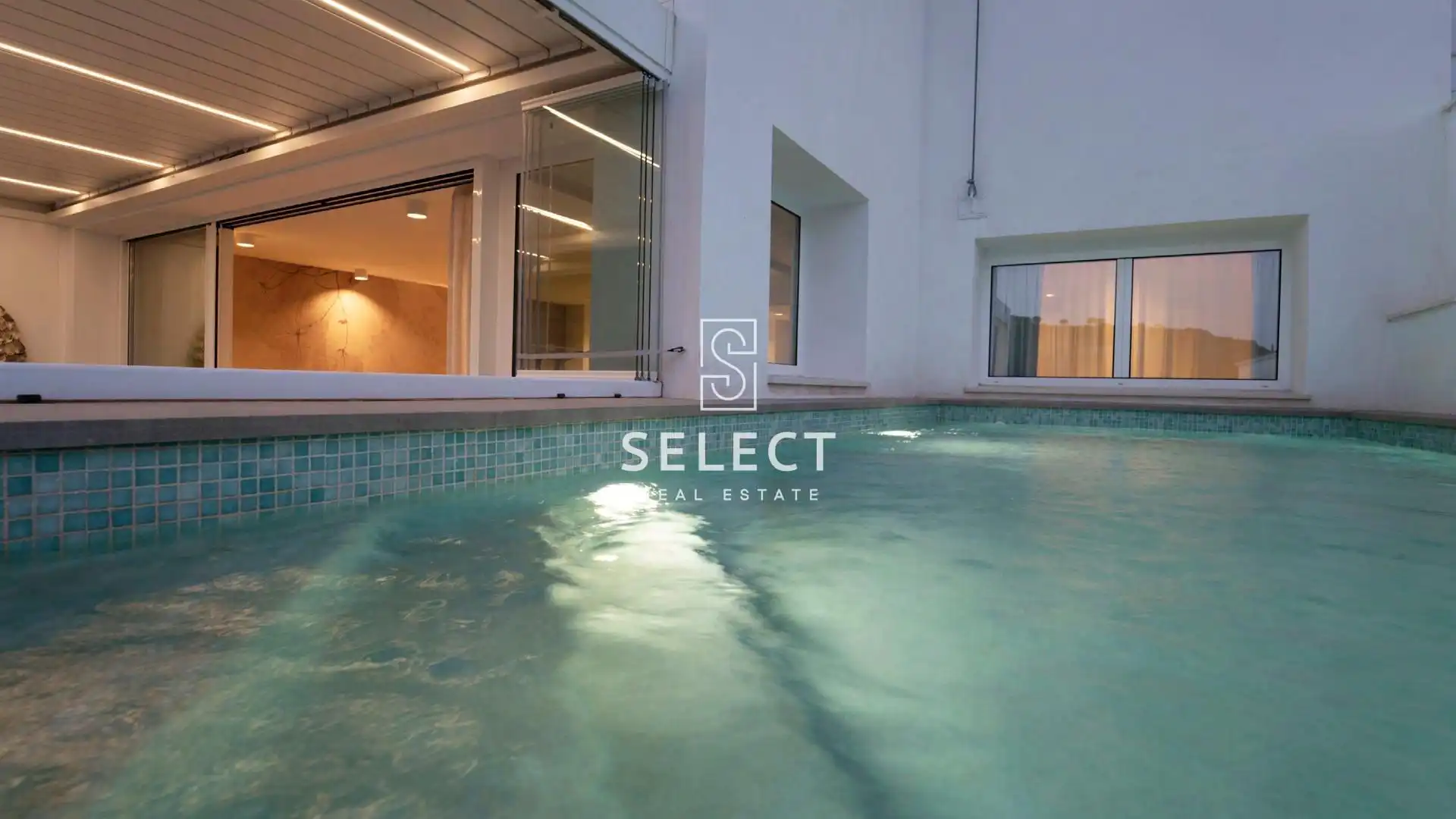 Piscina de Casa adosada en venda en Almuñécar amb Jardí privat, Terrassa i Piscina