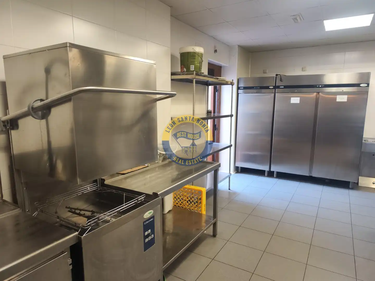 Local en venta en Villamañán