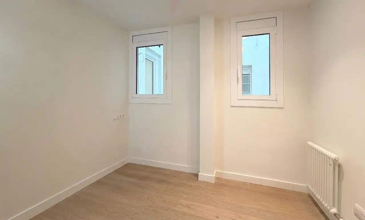 Habitación de Piso en venta en Barcelona con Aire acondicionado y Calefacción