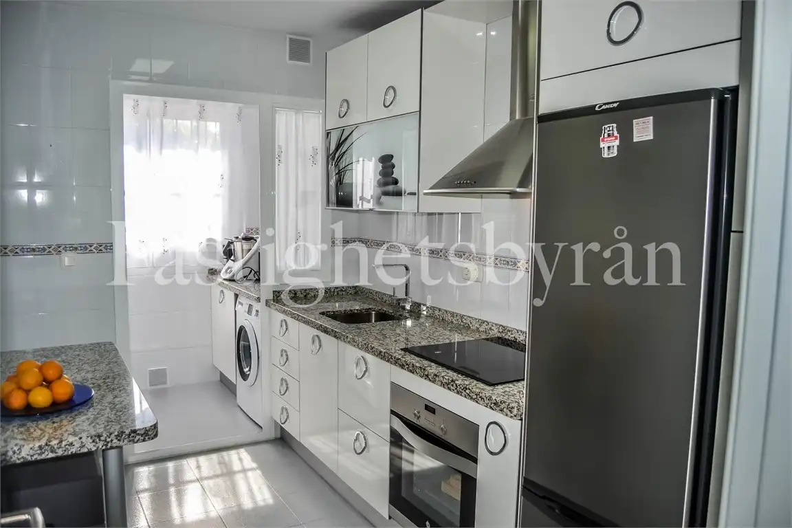 Maisonette zum Verkauf in Avenida Palmeras de Baviera, Caleta de Vélez