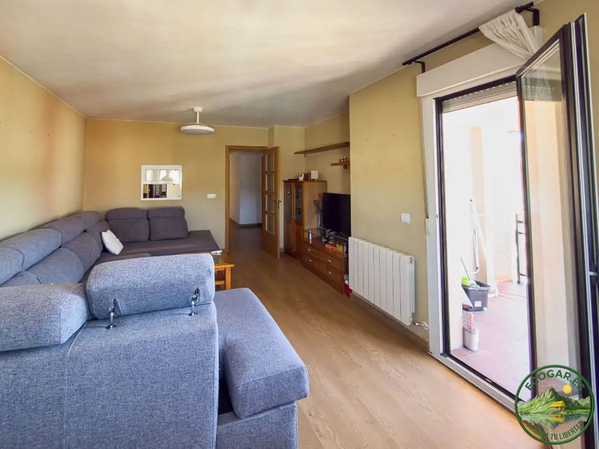 Sala de estar de Piso en venta en Toral de los Vados con Calefacción, Terraza y Trastero