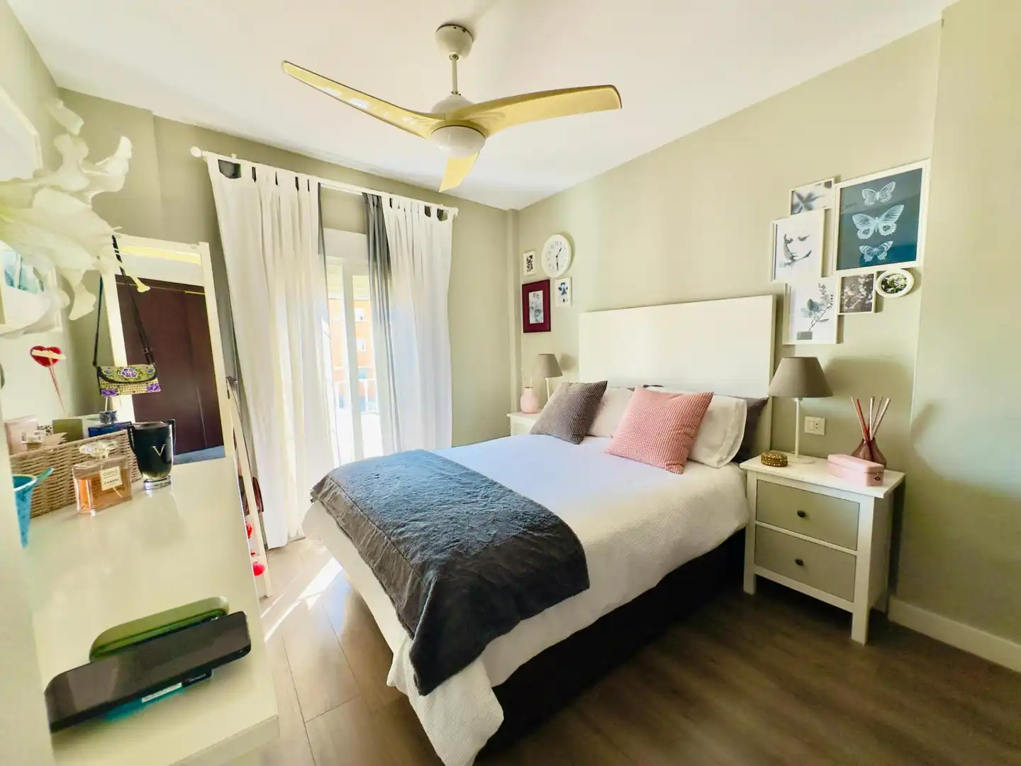 Piso con terraza en venta en Plaza de toros - Venta Vargas - Capitania