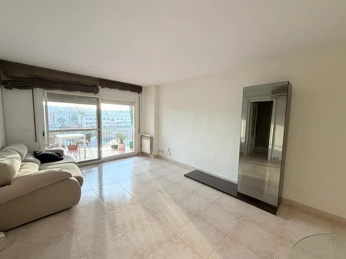 Wohnzimmer von Wohnung zur Miete in Sant Narcís