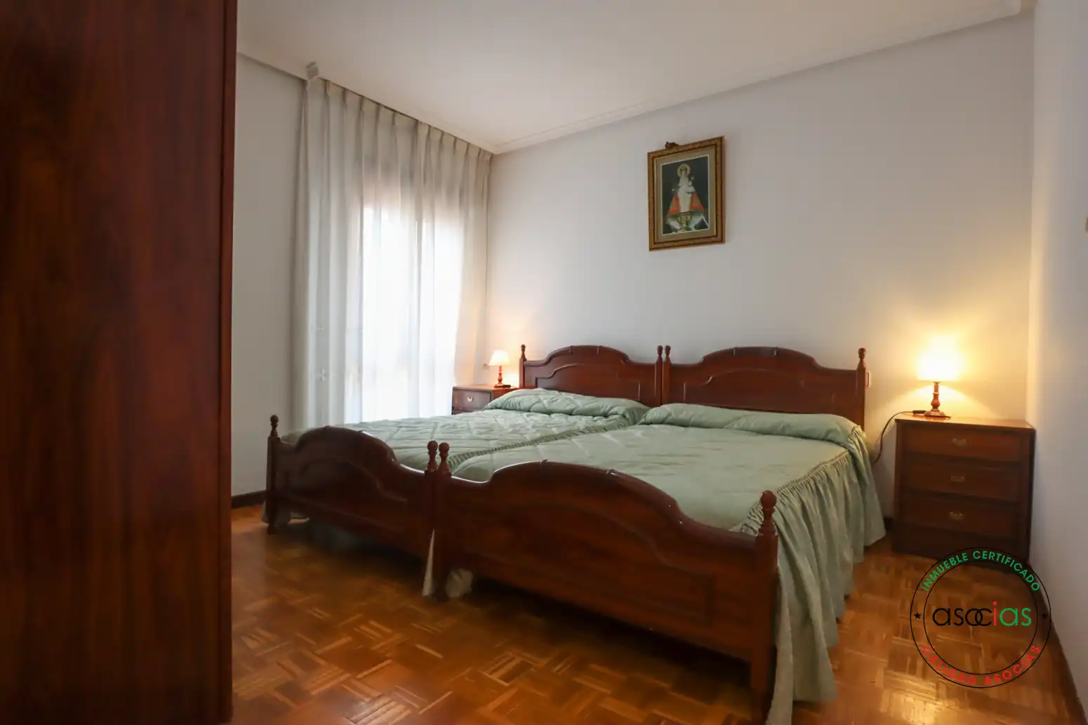 Habitación de Piso en venta en Oviedo  con Calefacción, Parquet y Terraza
