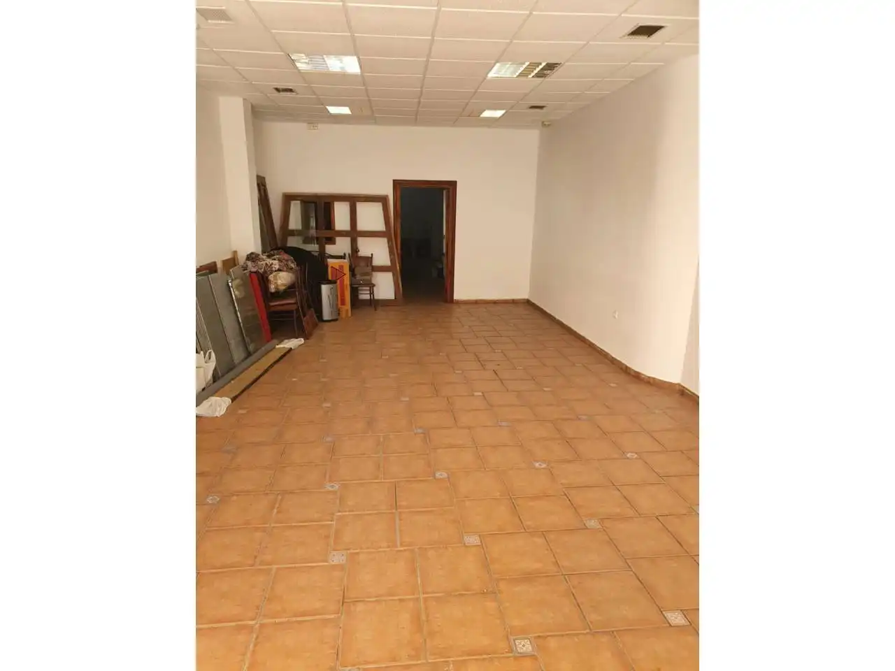 Locale commerciale in affitto a Úbeda