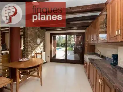 Cuina de Casa o xalet en venda en La Seu d'Urgell amb Jardí privat, Terrassa i Traster