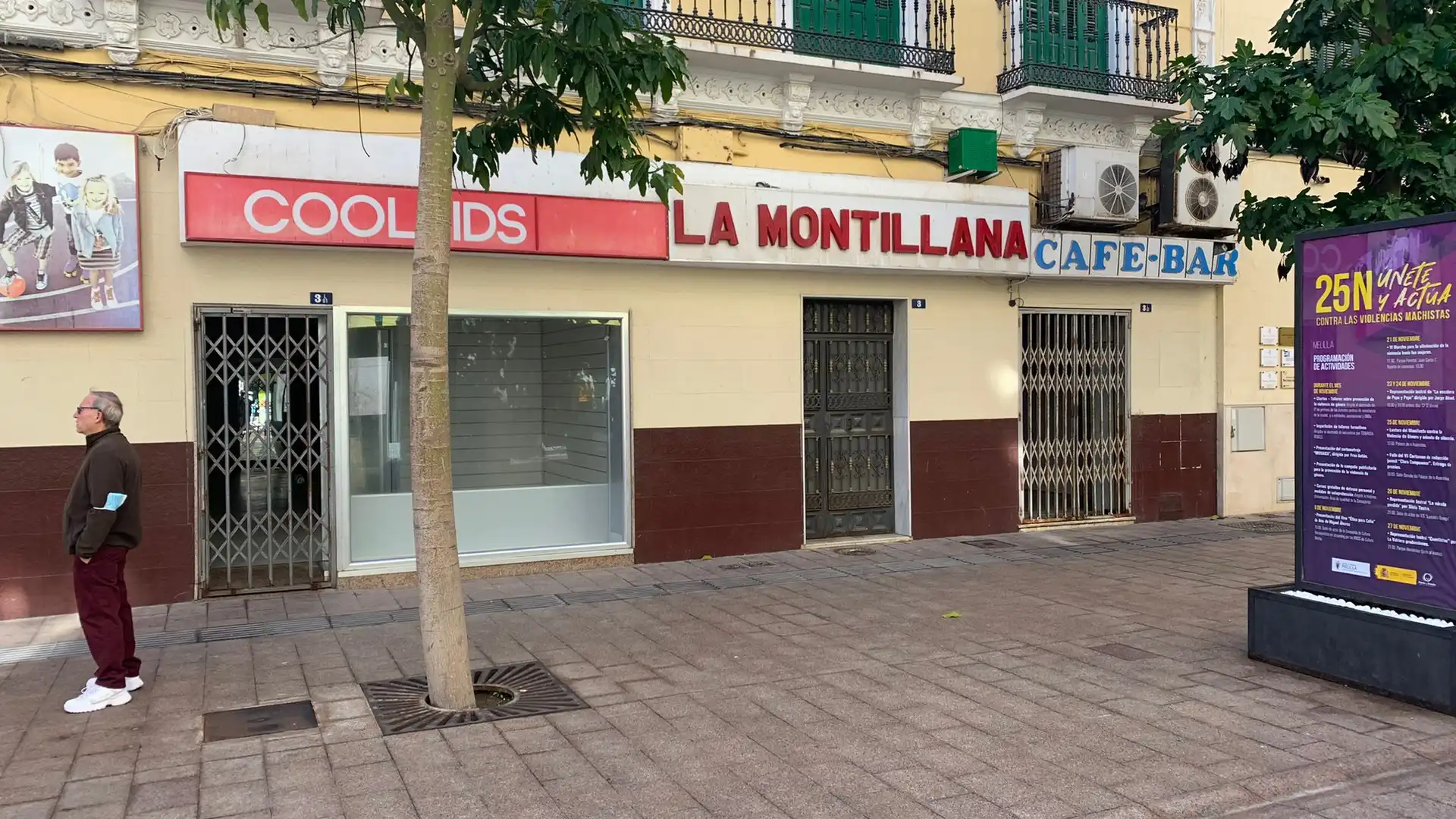 Vista exterior de Local en venta en  Melilla Capital