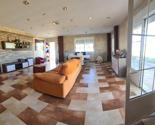 Sala d'estar de Casa o xalet en venda en Trigueros del Valle