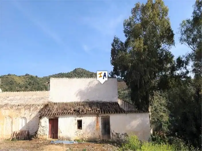 Vista exterior de Residencial en venta en Comares